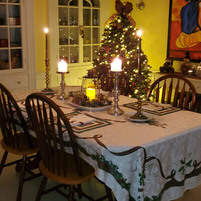 dining room at Christmas